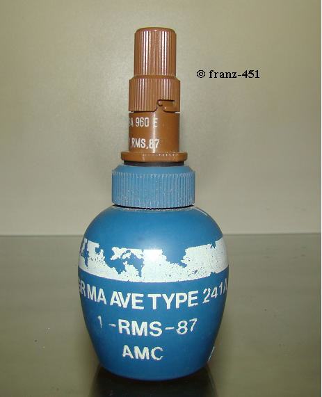 Aveuglante 241 a bleu